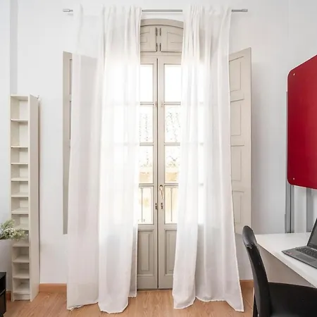 Beatas Espectacular Nueva Vivienda En Centro Historico Sinese Design Homes Malaga