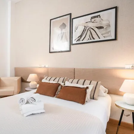 아파트 Beatas Espectacular Nueva Vivienda En Centro Historico Sinese Design Homes 말라가